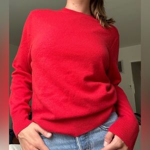 100% cashmere red Uniqlo crewneck sweater